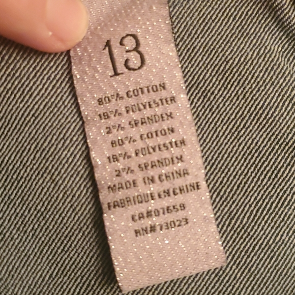 Almost Famous Distressed Mid Rise Jeans - Picture 10 of 10